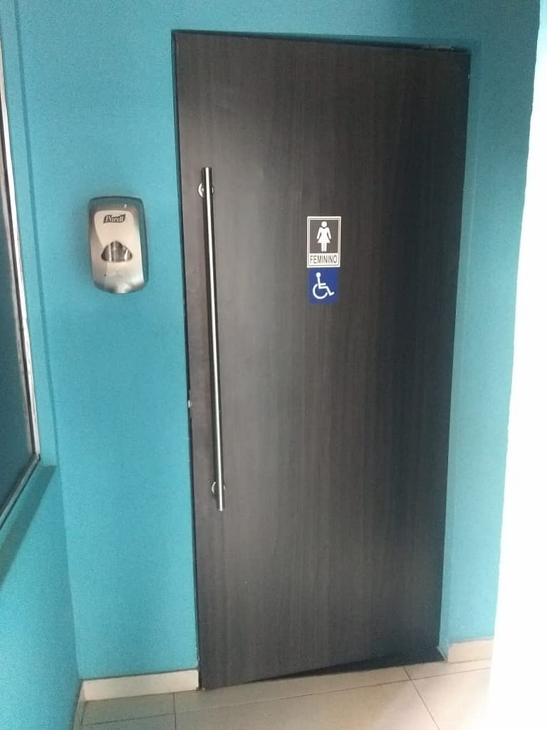 Restaurante Temático de BH Oferece Banheiro Adaptado às Pessoas Com Deficiência Física  1